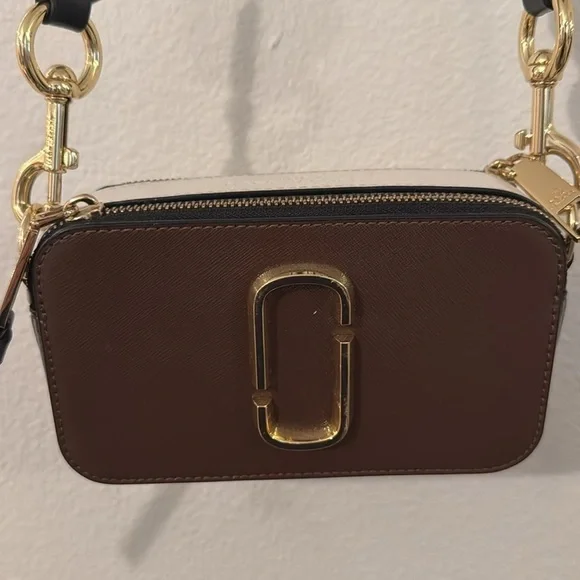 Marc Jacob’s Camera Bag - Picture 2 of 7